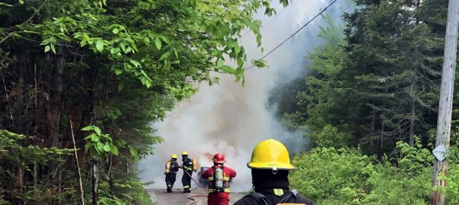 Feu de véhicule à Ste-Christine d’Auvergne Feu de véhicule à Ste-Christine d’Auvergne
