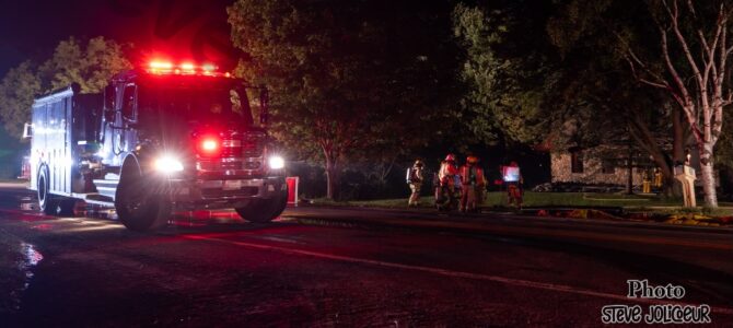 Violent incendie de résidence à Neuville
