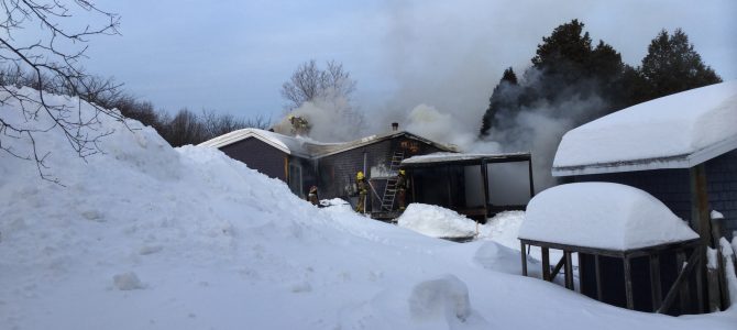 Feu de résidence à Neuville